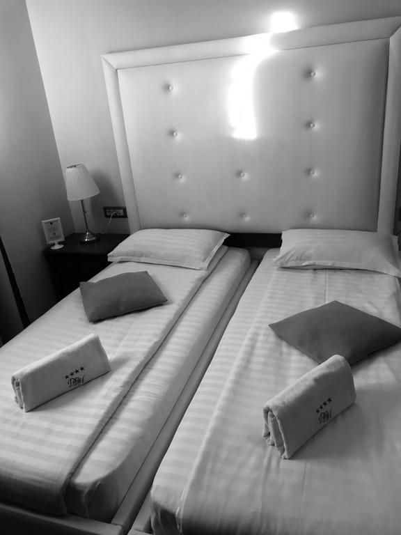 Dbh Bucharest Hotel Luaran gambar