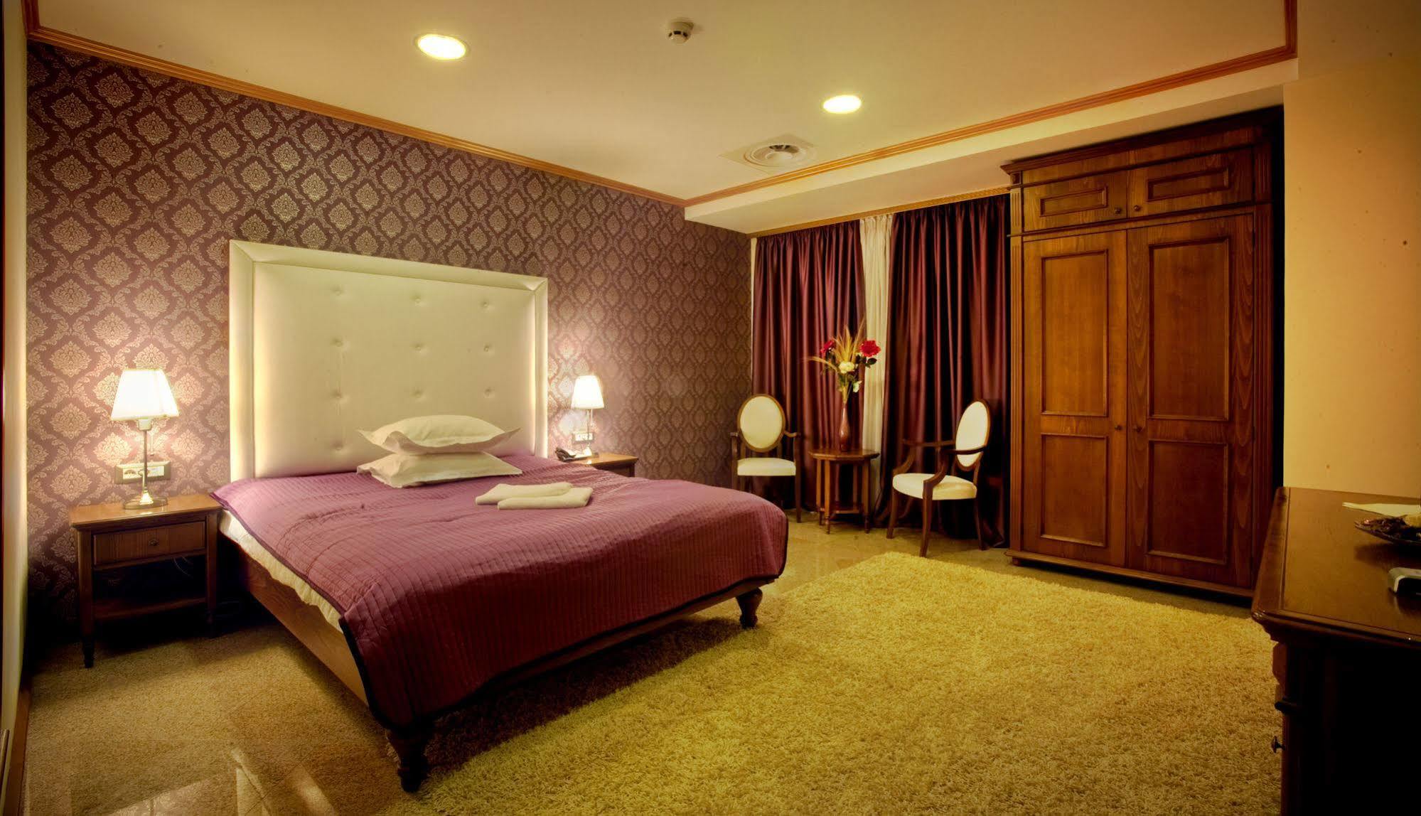 Dbh Bucharest Hotel Luaran gambar