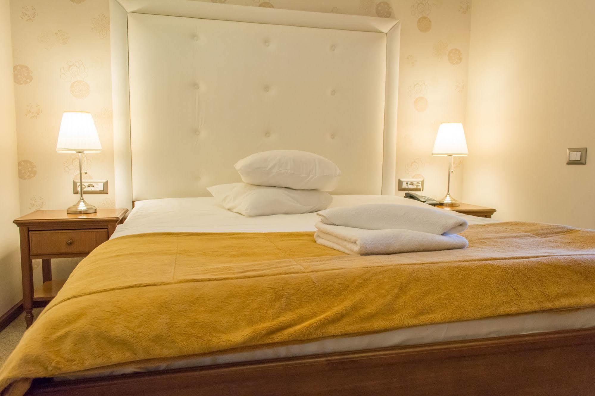 Dbh Bucharest Hotel Luaran gambar